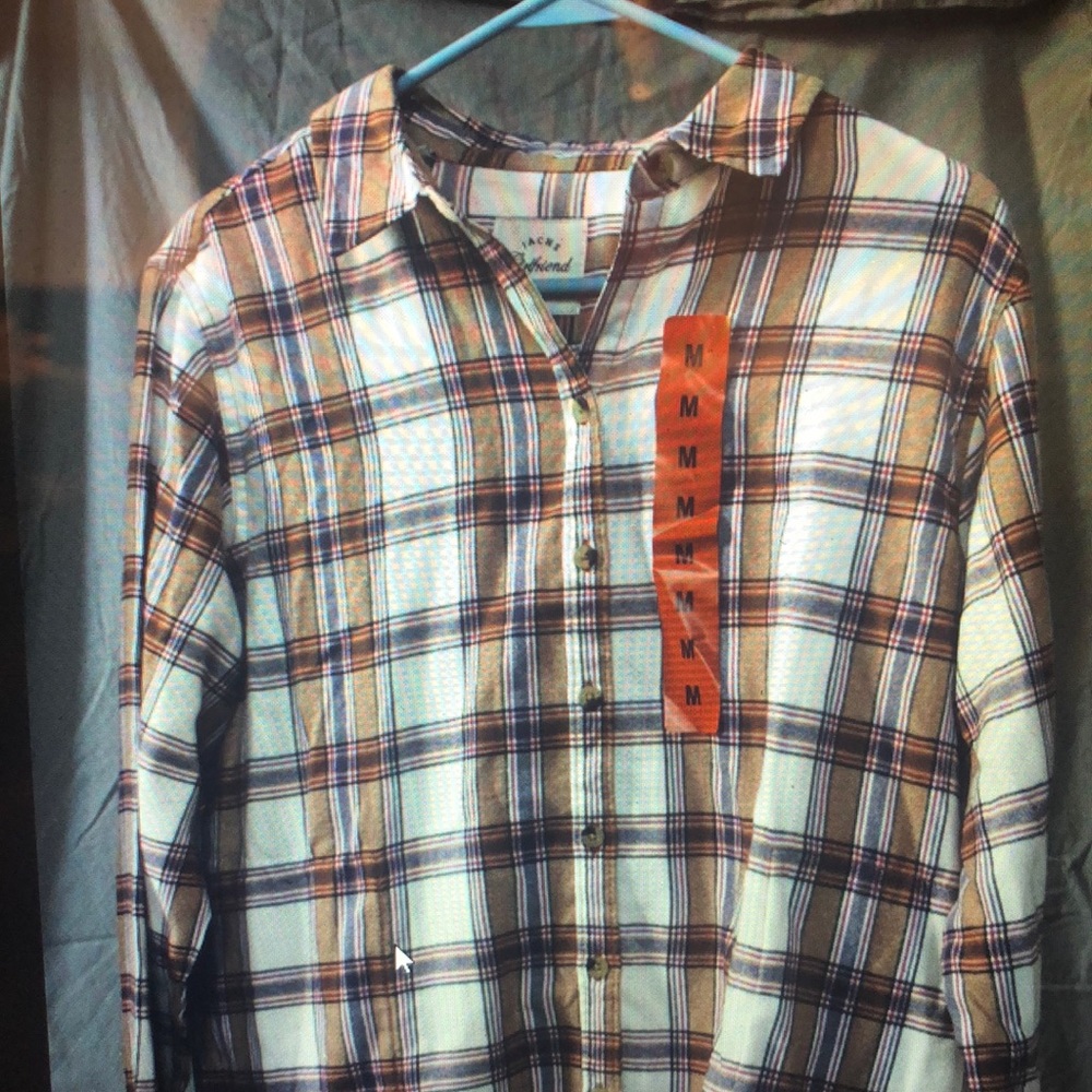Jachs Girlfriend super soft plaid flannel long shirt with sturdy side pockets
